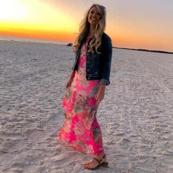 Meet Your Posher, Jessica - Picture 3 of 3